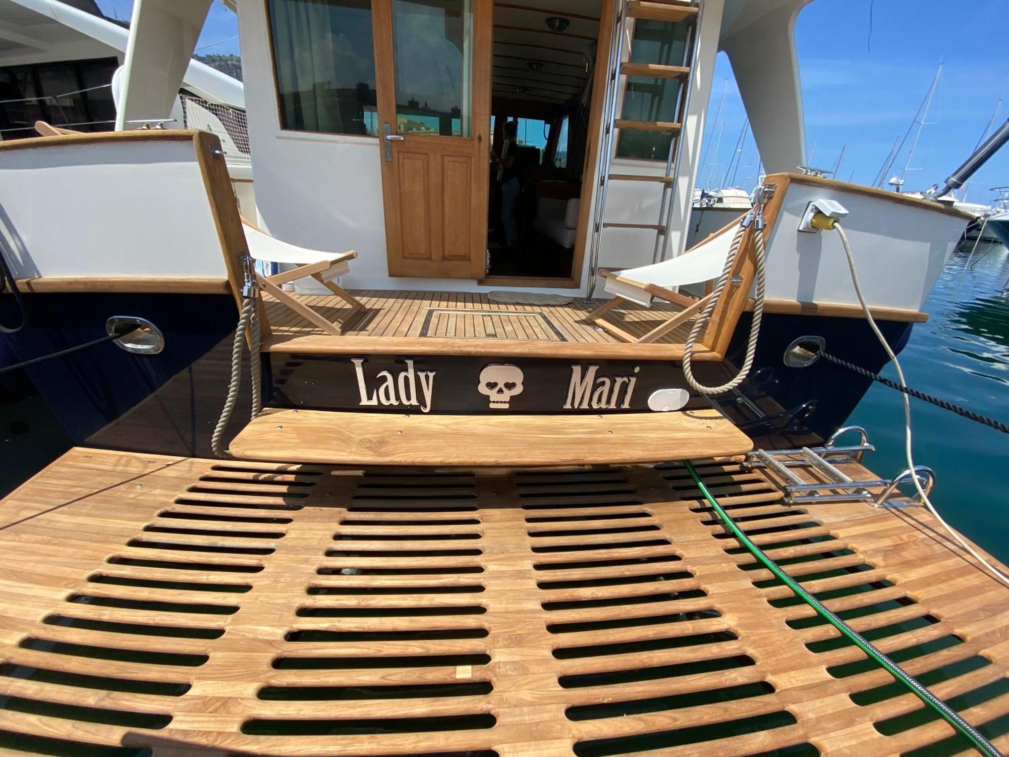 Lady Mari Palermo